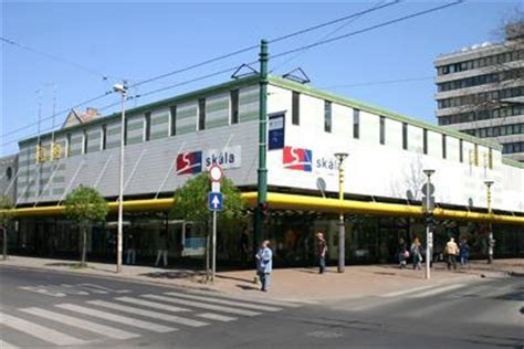 centrum áruház eger